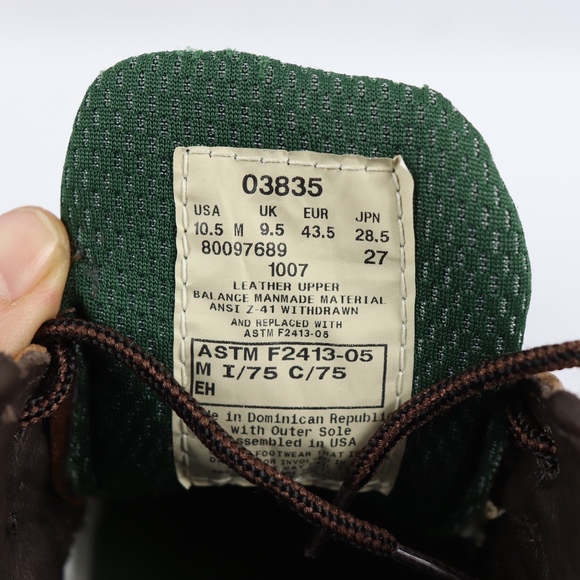 New Wolverines Mens 10.5 M Steel Toe Work Shoes